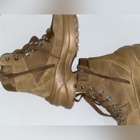 Steve Madden Riland Boots - Size 8 - Picture 7 of 7